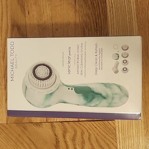 Michael Todd Beauty soniclear petite cleansing system